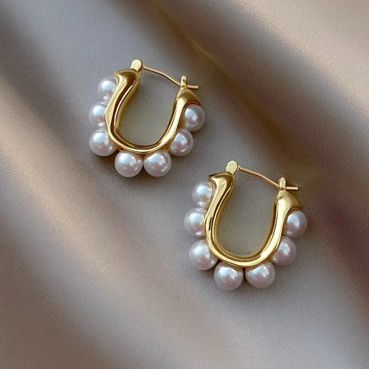 Pearl Oval Hoop Earrings